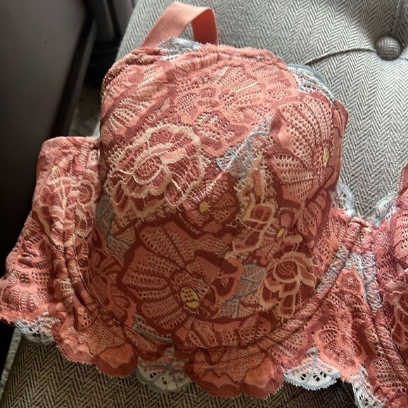 Adore Me Colete Contour Plus 46DD - Picture 8 of 15